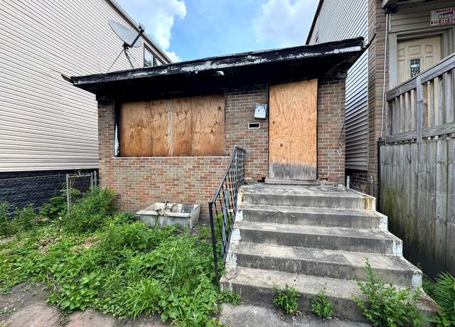 Property at 5545 S Shields Ave, Chicago, IL 60621, 3 beds, 1 bath