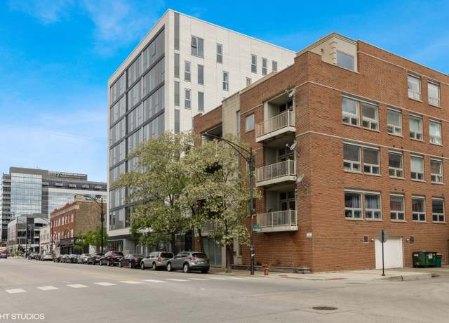 Property at 700 W Grand Ave Unit 3W, Chicago, IL 60654, 2 beds, 2 baths