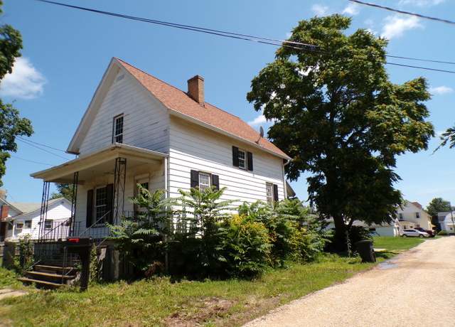Property at 304 S Madison St, Morrison, IL 61270, 3 beds, 1 bath