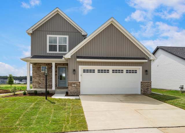 Property at 8 Meadow Dr, Monticello, IL 61856, 4 beds, 2.5 baths