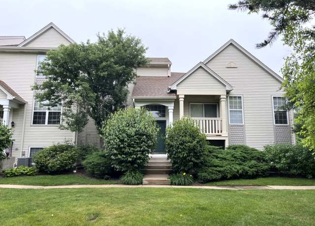 Property at 1542 Shelby Ct, Gurnee, IL 60031, 2 beds, 1.5 baths