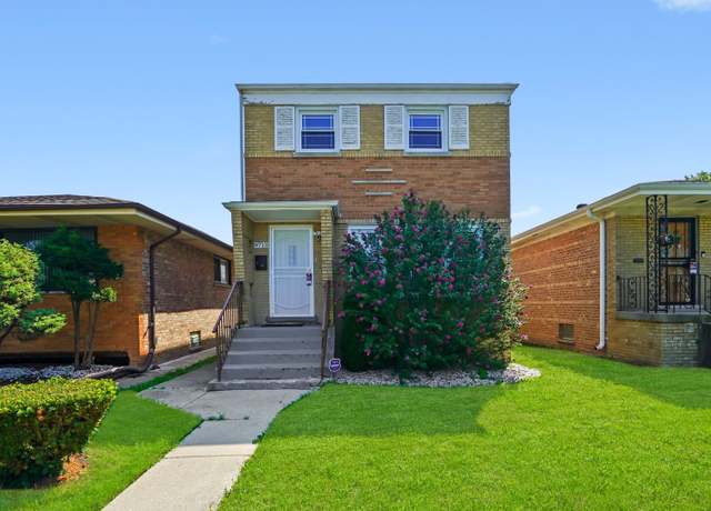 Property at 9713 S Yale Ave, Chicago, IL 60628, 4 beds, 2.5 baths