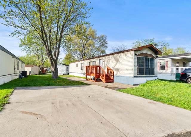 Property at 15 Fairmont Dr, Diamond, IL 60416, 3 beds, 1 bath