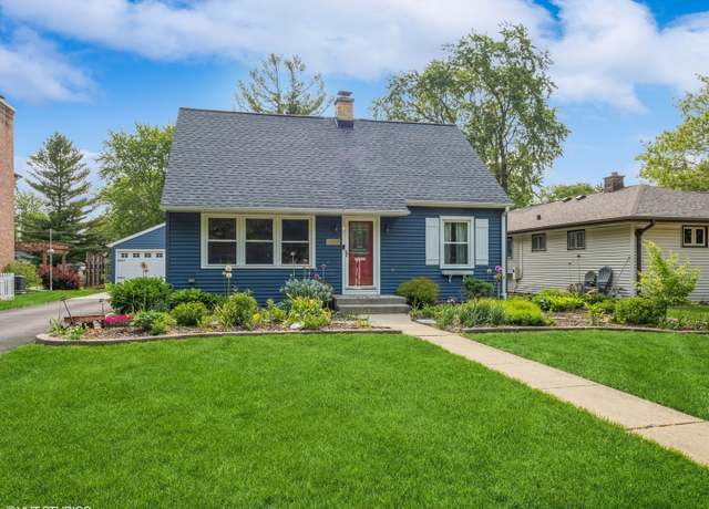 Property at 149 S Hickory St, Palatine, IL 60067, 4 beds, 2 baths