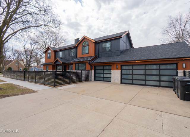 Property at 7100 N Sioux Ave, Chicago, IL 60646, 5 beds, 4 baths