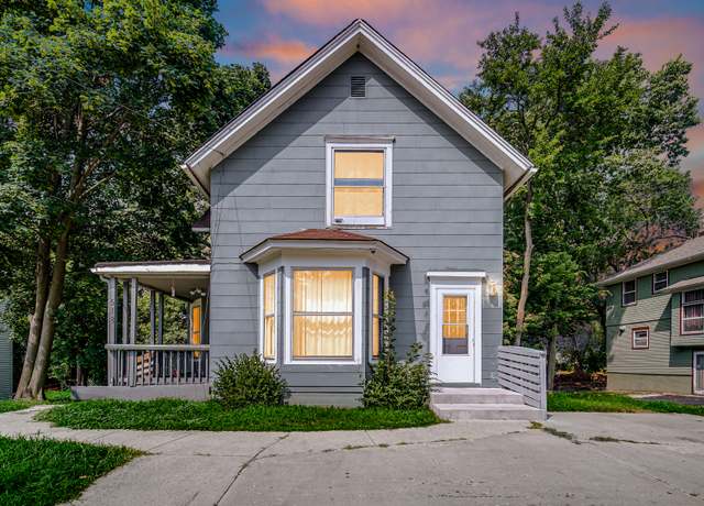Property at 518 Raymond St, Elgin, IL 60120, 4 beds, 2 baths