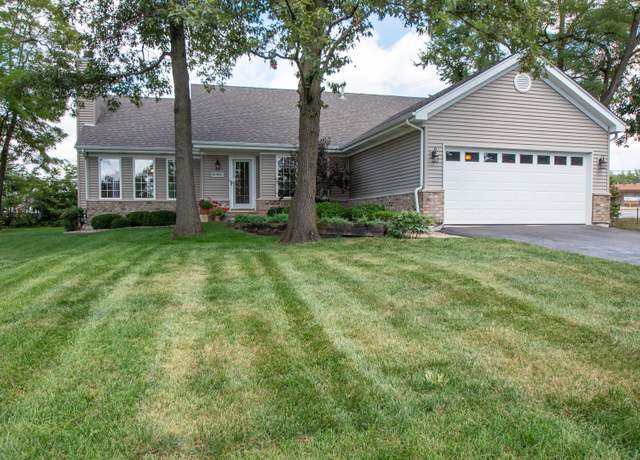 Property at 93 W Richton Rd, Crete, IL 60417, 3 beds, 2.5 baths