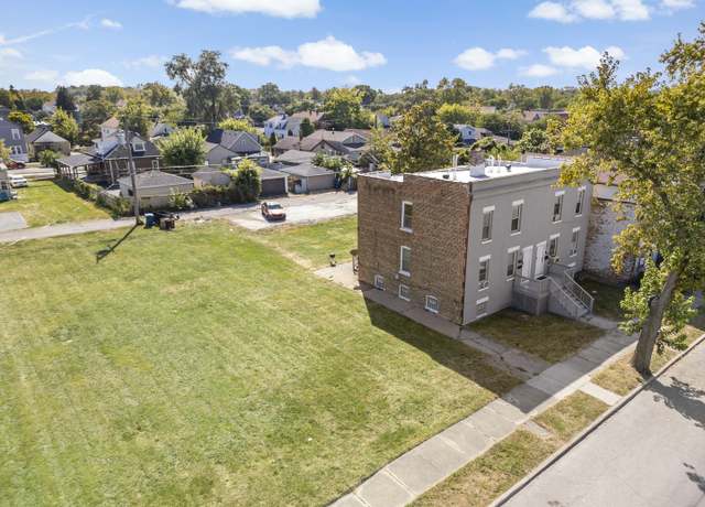 Property at 242 E 22nd St, Chicago Heights, IL 60411, 8 beds, 4 baths
