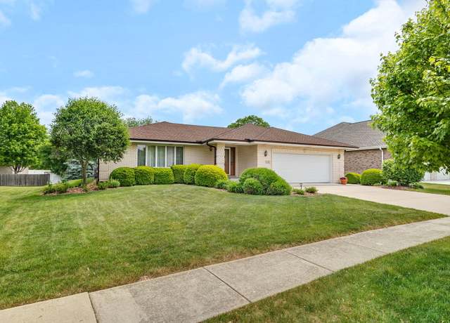 Property at 1212 Ashford Ln, Joliet, IL 60431, 3 beds, 3 baths