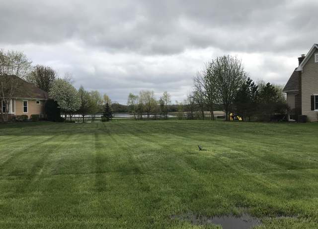 Property at 9640 Stonecastle Ln, Lakewood, IL 60014