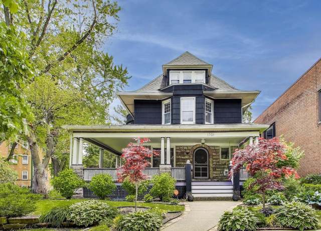 Property at 1701 W Chase Ave, Chicago, IL 60626, 7 beds, 3 baths