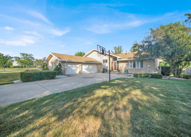 Property at 21375 Georgetown Rd, Frankfort, IL 60423, 3 beds, 3 baths