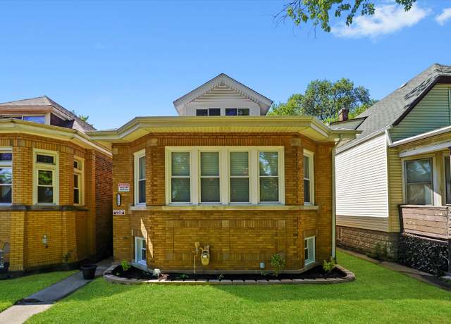 Property at 7212 S Artesian Ave, Chicago, IL 60629, 6 beds, 2.5 baths