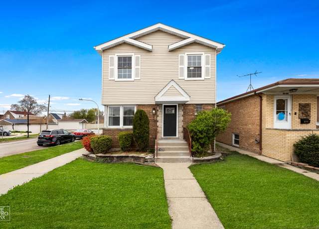 Property at 6158 S Austin Ave, Chicago, IL 60638, 5 beds, 2.5 baths