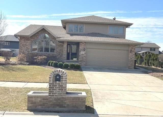 Property at 8837 Clifton Ln, Tinley Park, IL 60487, 3 beds, 2.5 baths