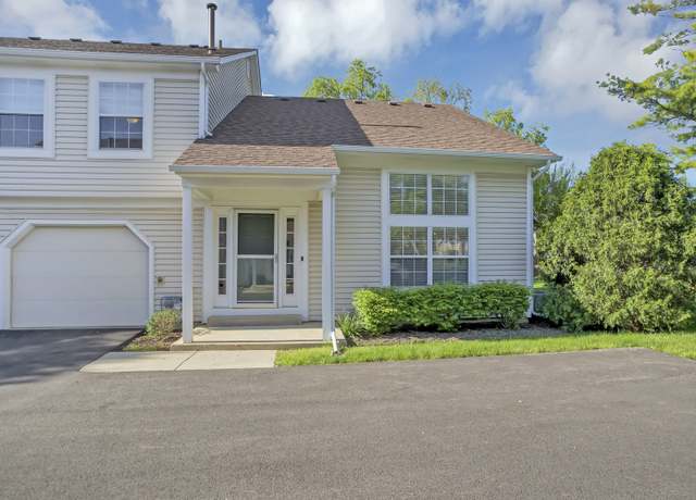 Property at 129 Hazelnut Dr, Streamwood, IL 60107, 2 beds, 1.5 baths