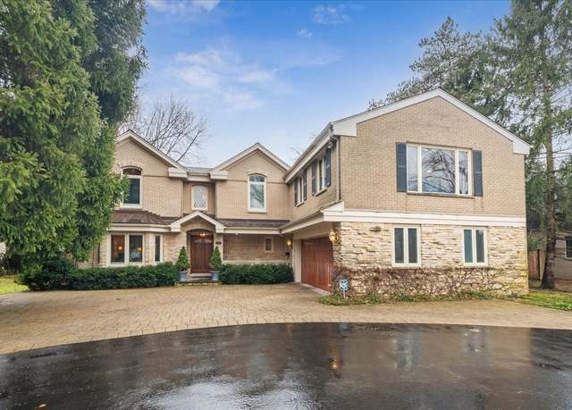 Property at 1338 Sunview Ln, Winnetka, IL 60093, 4 beds, 3.5 baths