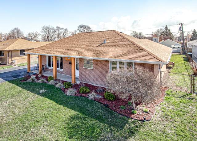 Property at 10927 Menard Ave, Chicago Ridge, IL 60415, 3 beds, 1 bath