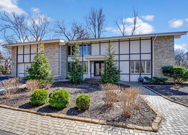 Property at 1325 Brassie Ave, Flossmoor, IL 60422, 5 beds, 4.5 baths