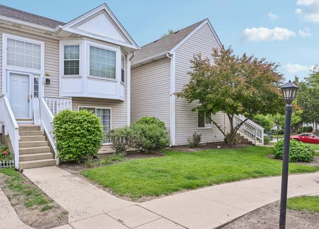 Property at 415 Hidden Creek Ln #415, North Aurora, IL 60542, 3 beds, 2 baths