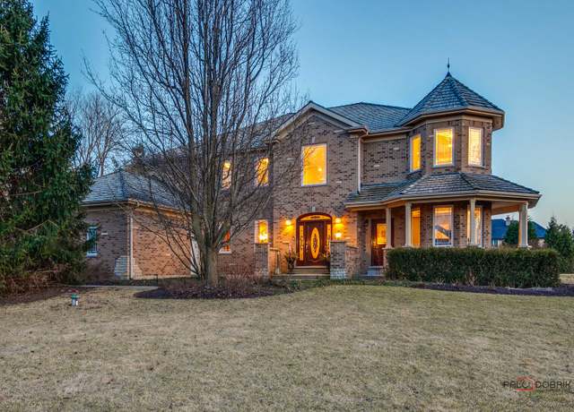 Property at 38868 Oakcrest Ln, Wadsworth, IL 60083, 4 beds, 3.5 baths