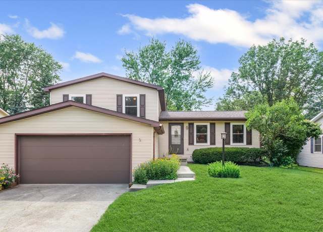 Property at 2803 S Myra Ridge Dr, Urbana, IL 61802, 3 beds, 2 baths
