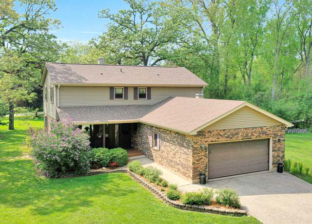 Property at 14706 Emery Ln, Woodstock, IL 60098, 4 beds, 2.5 baths