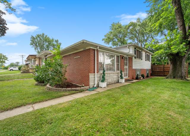 Property at 13059 S Buffalo Ave, Chicago, IL 60633, 4 beds, 2 baths