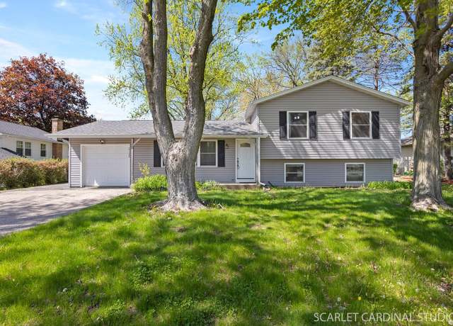 Property at 26w266 Jewell Rd, Winfield, IL 60190, 3 beds, 2 baths