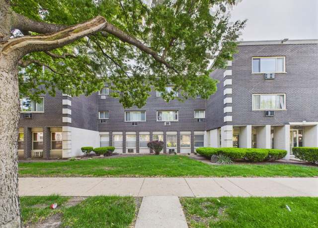 Property at 914 N Austin Blvd Unit A5, Oak Park, IL 60302, 2 beds, 2 baths