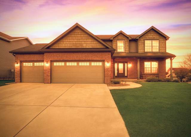 Property at 2708 Red Rock Rd, Normal, IL 61761, 5 beds, 3.5 baths