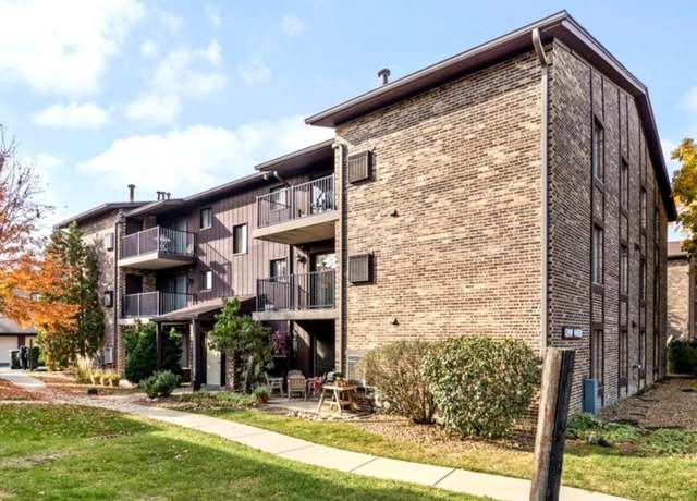 Property at 59 W 64th St #202, Westmont, IL 60559, 2 beds, 2 baths