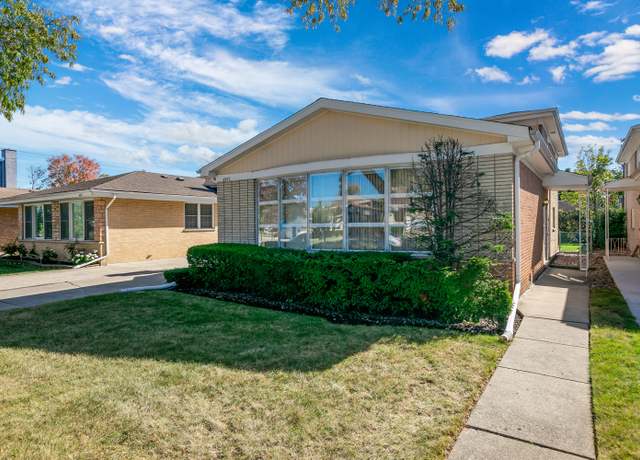 Property at 4825 W Sherwin Ave, Lincolnwood, IL 60712, 4 beds, 2 baths