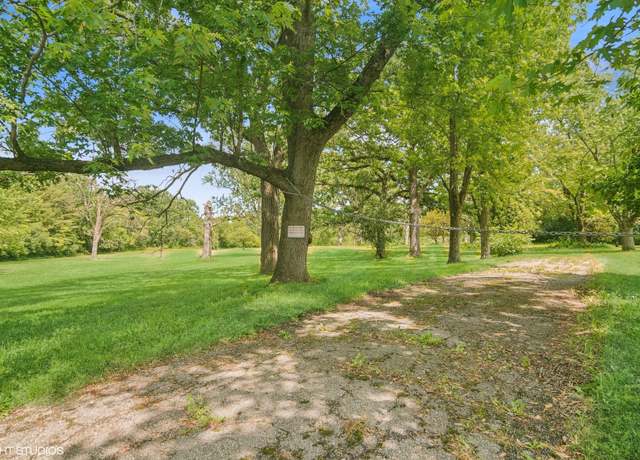 Property at 23347 N Indian Creek Rd, Prairie View, IL 60069
