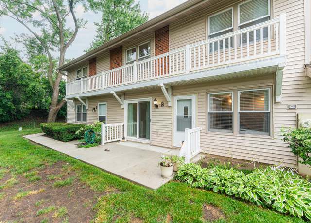 Property at 327 Georgetown Ct Unit B, Bloomingdale, IL 60108, 2 beds, 1 bath