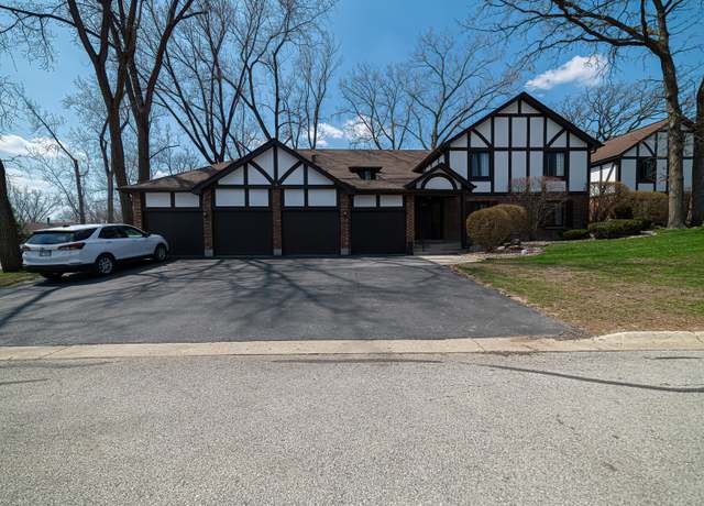 Property at 11240 Cherry Ct Unit 1B, Palos Hills, IL 60465, 2 beds, 2 baths