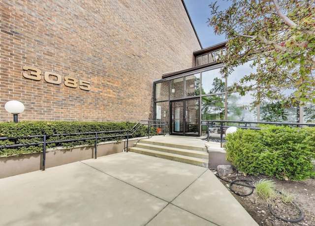 Property at 3085 Pheasant Creek Dr #114, Northbrook, IL 60062, 1 bed, 1.5 baths