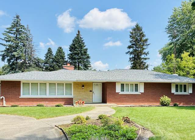 Property at 1511 Caton Ave, Joliet, IL 60435, 3 beds, 2.5 baths