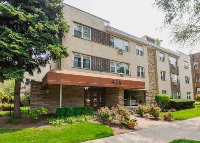 Property at 426 S Lombard Ave #203, Oak Park, IL 60302, 1 bed, 1 bath