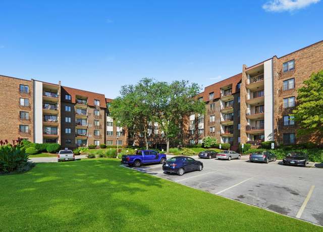 Property at 448 Raintree Ct Unit 5D, Glen Ellyn, IL 60137, 2 beds, 2 baths