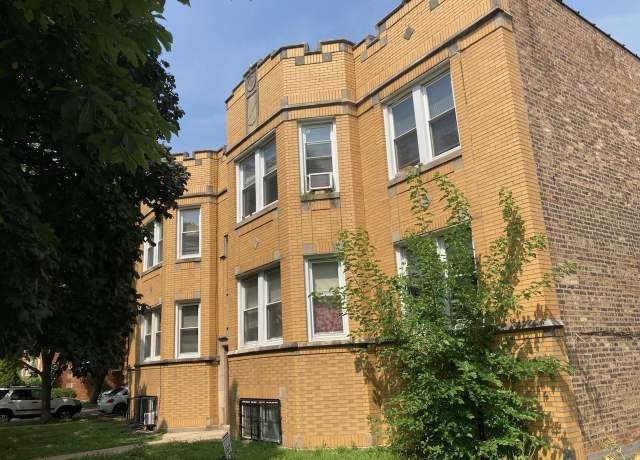 Property at 5254-56 W Wolfram St, Chicago, IL 60641, 12 beds, 8 baths