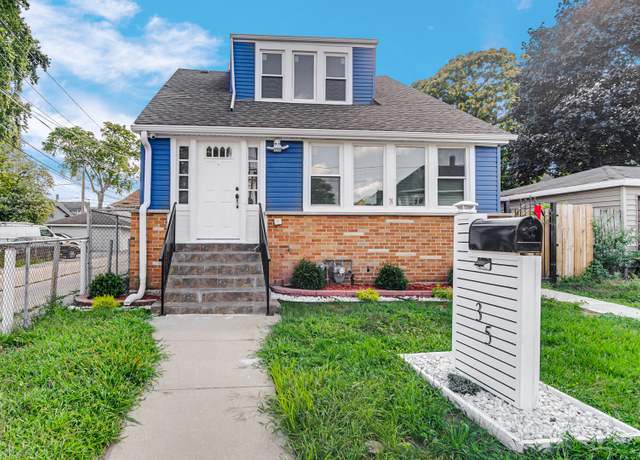 Property at 35 S 16th Ave, Maywood, IL 60153, 2 beds, 1 bath