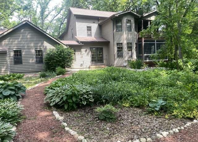 Property at 2418 Bennington Ln, Mchenry, IL 60050, 4 beds, 3.5 baths