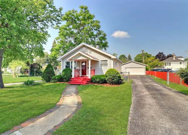 Property at 18226 Chicago Ave, Lansing, IL 60438, 3 beds, 1 bath