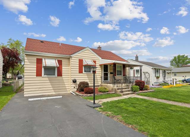 Property at 3104 Sangamon St, Steger, IL 60475, 2 beds, 1 bath