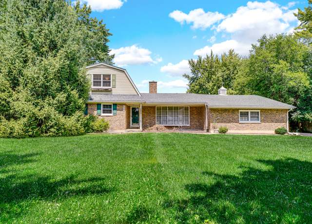 Property at 18740 W Maple Ave, Grayslake, IL 60030, 4 beds, 2.5 baths