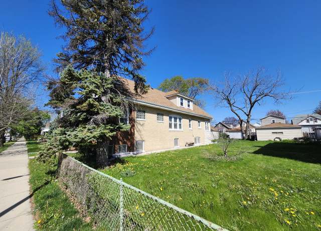 Photo of 5032 W Addison St, Chicago, IL 60641