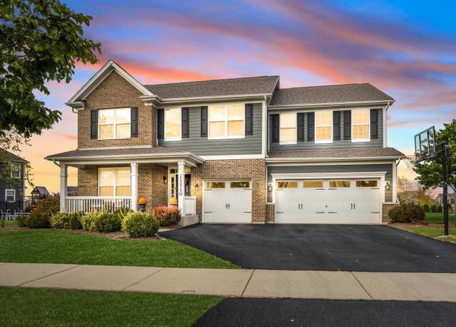 Property at 13710 Buchanan Dr, Lemont, IL 60439, 4 beds, 2.5 baths