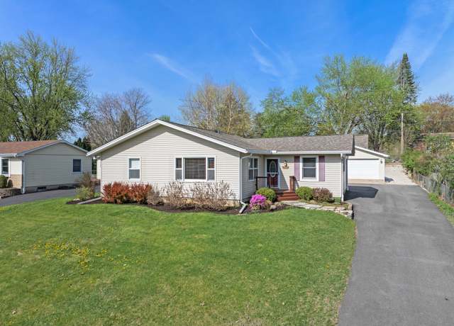 Property at 5021 N Westwood Dr, Mchenry, IL 60050, 3 beds, 2 baths