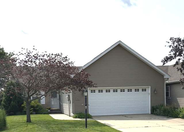 Property at 302 Prairie Lane Dr, Monticello, IL 61856, 2 beds, 2 baths